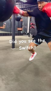 That was a nice switch in stance 👏🏾 I love the switch fighter style of boxing. It is truly an art form when done right. #boxingheads #boxingclass #boxingcommunity | Kid Austin