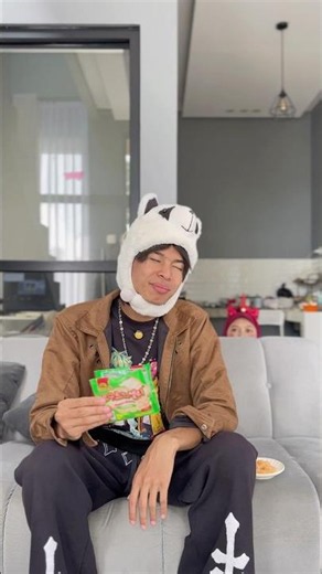 Suki Mau Permen Yakult