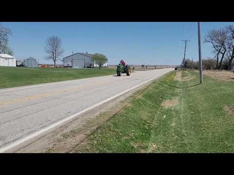 JOHN DEERE 2510 For Sale