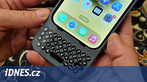 Chybí vám u iPhonu fyzická qwerty klávesnice? Toto je řešení - iDNES.cz