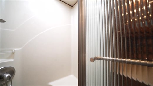 2013 Fleetwood Discovery 40E - 17,000 miles - 41 feet - 3 slides 1.5 BATHS KING BED - sleeps 2 - 380HP Cummins ISC diesel - Freightliner chassis - $109,900 This 41FT, 2013 Fleetwood Discovery only has 17,000 miles, comes in the spacious 40E floor plan that features 3 oversized slide outs and sleeping for 2 thanks to a KING BED in the rear master bedroom, plus comes coated with a beautiful full body paint package using their “Copper Java” graphics package. This RV is powered by a 8.3L Cummins ISC