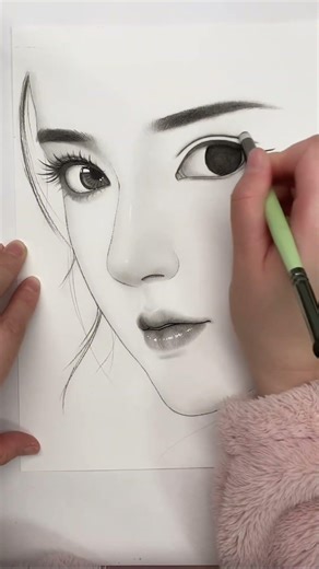 The BEST Way to Draw a REALISTIC Eye