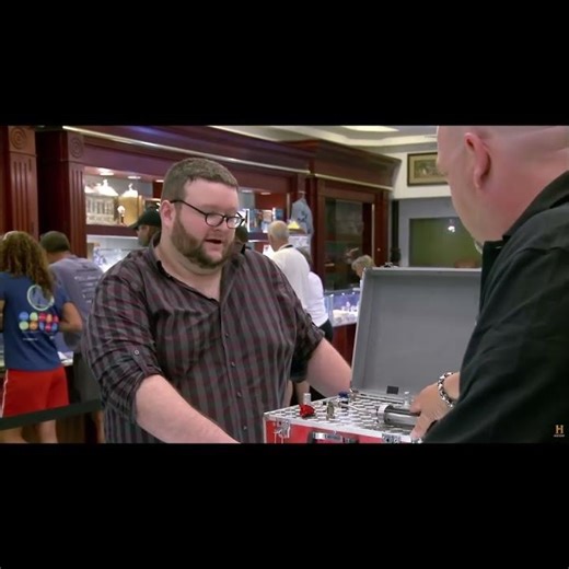 The New Season of Pawn Stars Looks Promising #gooptube #pawnstars #pawn #art #gameplay #anime #film