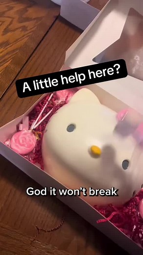Hello Kitty Smash Cake Collaboration