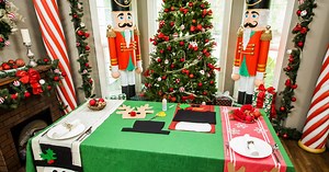 Maria's DIY Christmas Table Runner