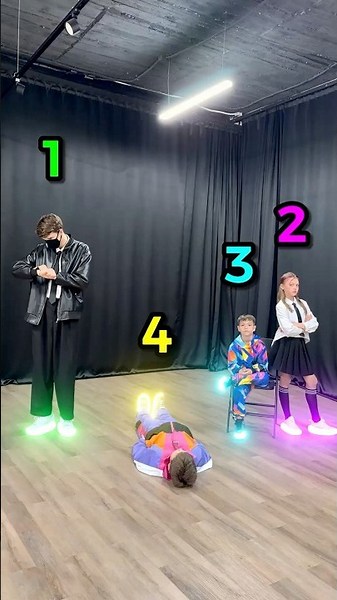 Shuffle Battle 😎🔥 WHO WIN ? 🤔🏆 NEON MODE 😨 TUZELITY SHUFFLE !!