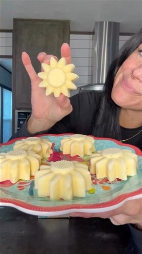 🥭 Healthy High-Protein Low Sugar Mango Vanilla Freezer Pops 🧊