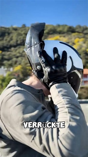 😱Das ist der Motorradhelm der Zukunft!