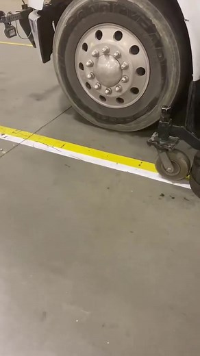 How they delete the street lines..