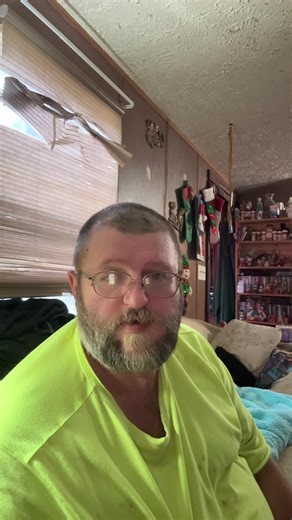 loghauler1979 (@loghauler1979)’s videos with Easy Come, Easy Go - George Strait