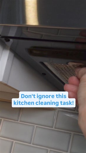 4.6K views · 34 reactions | Clean your kitchen exhaust hood and filters quarterly to keep them running efficiently and provide enhanced air quality in your kitchen. Here's a step-by-step. Grab my FREE Home Maintenance Checklist at thedailydiy.net #thedailydiy #homemaintenance #cleaningroutine #cleaningtips | The Daily DIY | Facebook