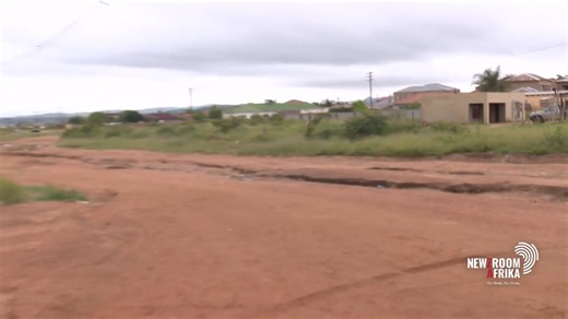 2.4K views · 16 reactions | Limpopo Emergency Management Services has urged residents to remain vigilant as the risk of disruptive rain increases. The SA Weather Service issued a level 5 warning of severe thunderstorms expected over the central and eastern parts of the country. Newzroom Afrika’s Zola Sholwana reports from Moremadi Park, in Polokwane. Watch: tinyurl.com/4cwd75tm #Newzroom405 | Newzroom Afrika | Facebook