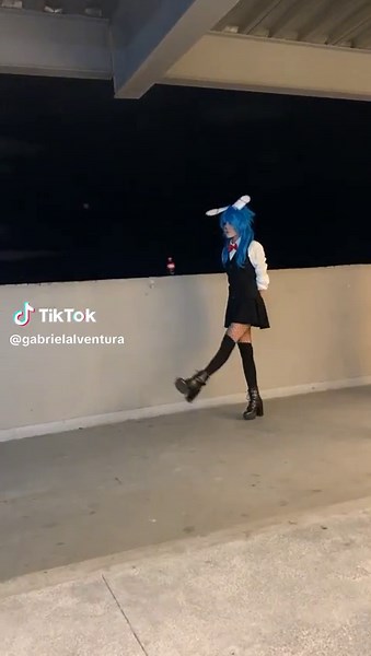 Friendship Cosplay Fun with Springtrap in Five Nights at Freddy's