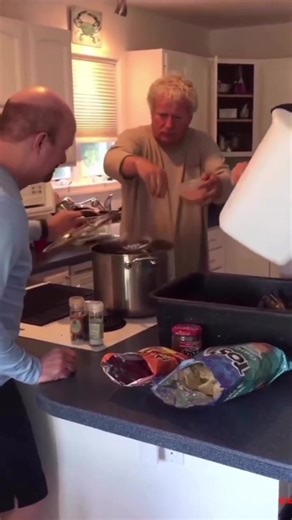 Lobster Resin River Table #WhatMeikeMakes @UltraClear Epoxy