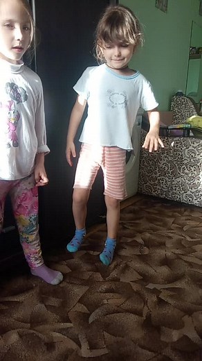 лох (@qetuoadgjl_13680)’s videos with sonido original - Kew 💫