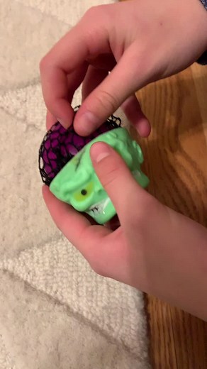 Trading fidgets on TikTok