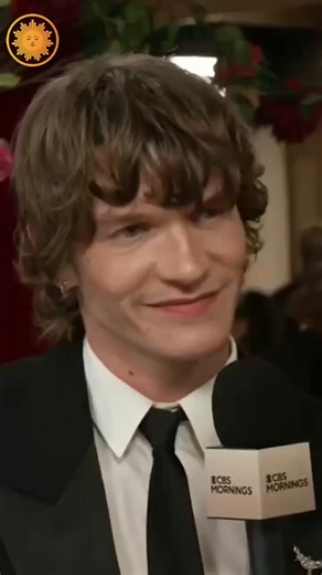 #HeatedRivalry star Connor Storrie learned how to speak Russian while filming the hit hockey-romance series — and he showed off some of his skills to Gayle. | CBS Mornings