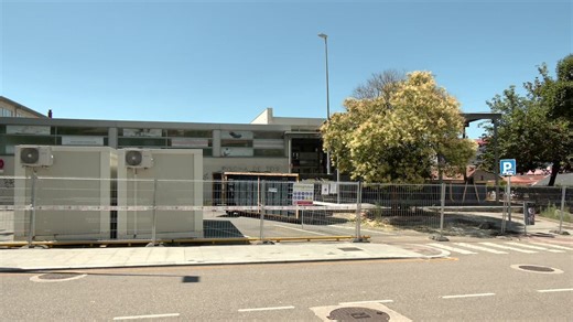 Comienzan las obras de las piscina municipal de Teis