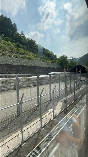 [Superconducting Maglev] L0 Series passing by at breakneck speed | JR Central Yamanashi Maglev Te...