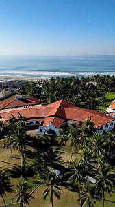 14K views · 67 reactions | ️☀️ Sal de la rutina y disfruta el mar de lunes a jueves:  Estadía por $95.00 para 2 personas con desayuno típico, ☕ habitación doble  y uso de instalaciones. Reserva al: ☎️ Teléfono: 2237-6310  Correo electrónico: tesorobeachsv@gmail.com ️ Sitio web: hoteltesorobeach.com | Tesoro Beach | Facebook