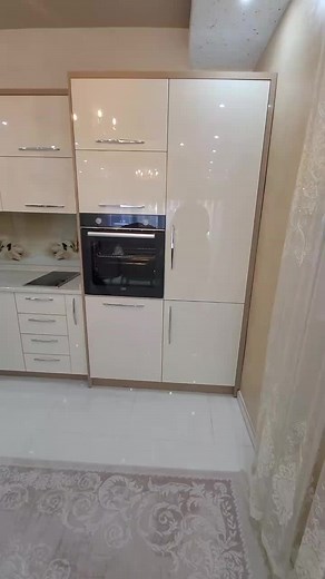 Stunning Modern Kitchen with Cream Cabinets and Floral Backsplash | TikTok