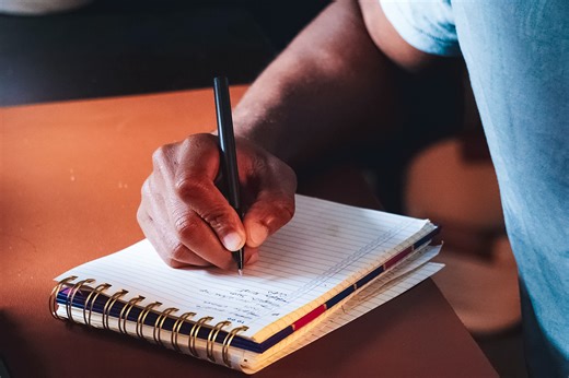 Flowtica Scribe: Blending Traditional Writing with AI