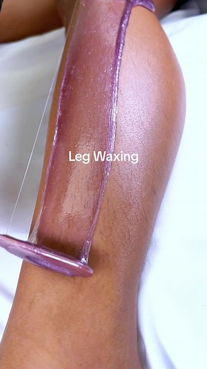 Leg Waxing! Quick drying wax has its downfall: less adhesive and can get brittle. The fine hairs usually slip out of the wax and if you don’t remove it fast enough, the wax will crack. But this wax killed it! Using “Casanova” check my link🫶 Benefits of fast drying wax: I use it on heated areas like underarms, labia, or butt strip and I’m not wasting time!! Lay it and it’s ready to rip! #legwaxing #waxingvideos #waxingtips #hawaiiwaxer #hawaiiwaxing #hawaiiesthetician #esthetician