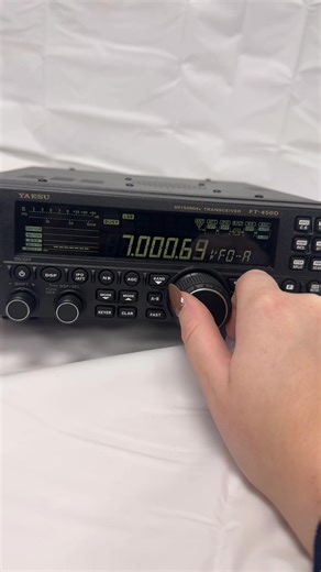 £699 https://hamradio-shop.co.uk/p/yaesu-ft-450d-used-12-months-warranty/ #hamradioshack #hamradioantenna #hamradiocommunity #hamradiooperator #barnsley #usedequipment #yaesu #amateurradio | LAM Communications Ltd