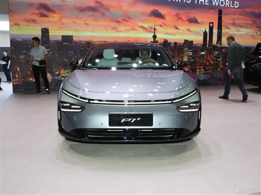 新月银小鹏P7+整车外观外观图片_小鹏P7+ 2025款 5C版_8381905_太平洋汽车网