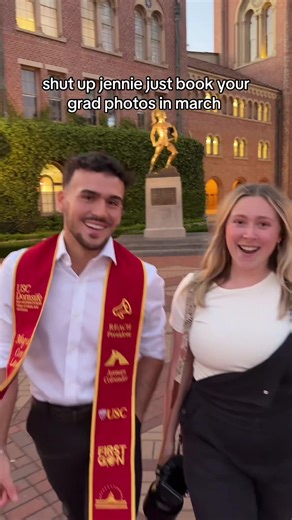Tips to Secure Graduation Photo Spots at USC