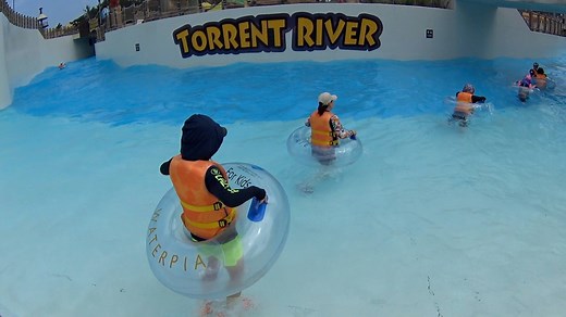 Torrent River water park ride at Seorak Waterpia aqua park in Jangsa-dong, Sokcho-si, Gangwon-do, South Korea. https://www.youtube.com/watch?v=ZNgScTtvbik | AmusementForce