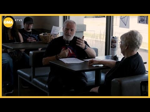 81-year-old couple renew wedding vows at Taco Bell