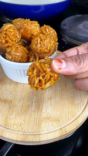 How to Make Delicious Kwakumeti Coconut Candy