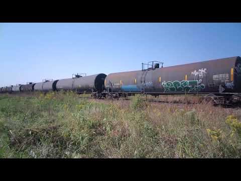 Northbound Union Pacific mixed freight with UP 5525 on the Spine Line