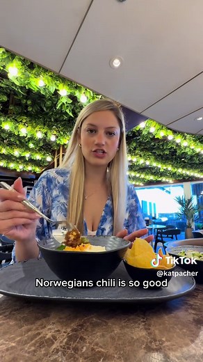 Solo cruise on the brand new Norwegian Luna!! 🌙 @Norwegian Cruise Line #cruisevlog #norwegianluna #solocruise #solotravel #norwegiancruiseline