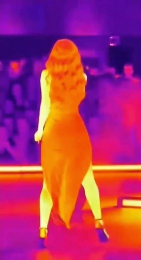 When the concert gets a little too hot 🔥🎤”#tiktokviral #viral #fyp #germanytiktok #song