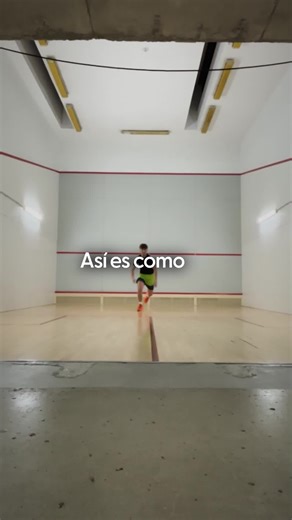 RESULTADOS DE IKER GARCÍA 🏀 Hoy te voy a enseñar el caso de éxito de Iker García. Iker es un jugador de cantera que ya compite a nivel semiprofesional (3º FEB) y que contactó conmigo porque tenía un objetivo muy claro: mejorar su salto vertical, su explosividad en el primer paso y ganar masa muscular ya que es fundamental para poder competir a nivel profesional. Sin embargo, uno de los mayores problemas que tenía Iker es que, comparado con jugadores de su misma edad, físicamente se había quedad