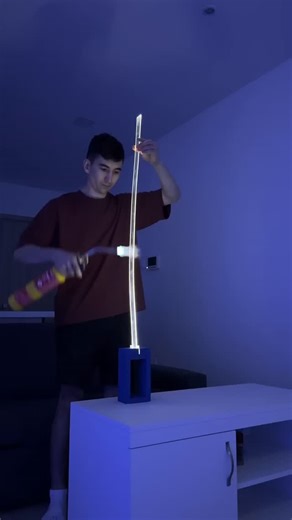 @crafter.duck on Instagram: "Homemade plexiglass lamp #diy #homemade #homemadedecor"