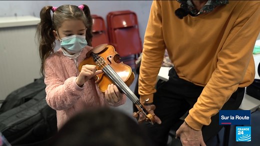 4.9K views · 133 reactions |  À #Marseille, ville connue pour son rayonnement culturel mais aussi son taux élevé de pauvreté, une initiative permet de faire venir la musique classique dans les quartiers populaires. Reportage de Karina chabour dans le quartier Malpassé ⤵️  Suivez le #roadtripf24  | FRANCE 24 | Facebook