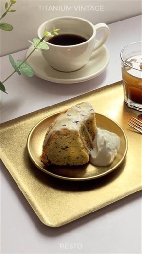Titanium vintage plates, recommended for brunch and desserts at Yeonnam-dong style cafes rather t...