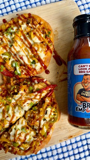 Adam Pike - Go Make A Difference on Instagram: "🍕 Greek Yogurt Crust Barbecue Chicken Pizza 🍯🔥 420 calories • 32g protein If you want to eat pizza without the guilt, this is the one. High-protein, crispy, loaded with flavor, and honestly better than takeout😋 🛒 Ingredients 🍞 Crust • 1 cup flour (plus more if needed) • 1.5 tsp baking powder • 1/2 tsp salt • 1 cup plain Greek yogurt 🍕 Toppings • 2 chicken breasts, finely chopped • Olive oil • Jimmy Stokes Impressed Mrs. Chicken Rub • Garlic
