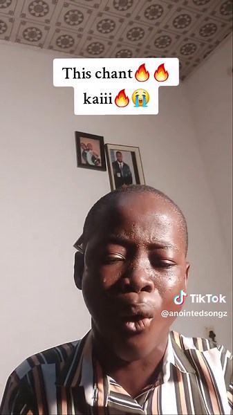 The Chant Song: A Heartwarming Christmas Performance