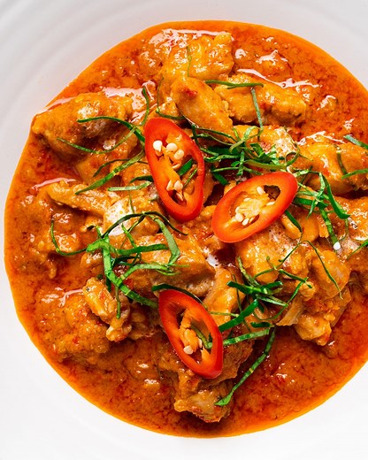 470K views · 4.7K shares | How to make a classic Thai Panang Chicken Curry at home Get the recipe: https://www.marionskitchen.com/thai-panang-chicken-curry-2/ | Marion Grasby | Facebook