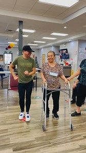 572K views · 10K reactions | El que la gente este en un asilo, no significa que esten tristes, la gente es muy alegre y tienen una actitud muy linda y llena de Luz y esperanza. | Israel Alvarez Landa Videos | Facebook