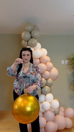 Love all the foil balloons, they just make everything look better 😍 | Balloon Thrill