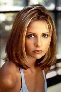 Sarah Michelle Gellar: Bio, Height, Weight, Age, Measurements