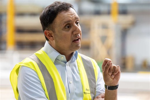 Sarwar labels Farage ‘a pathetic little man’ amid row over Reform ad