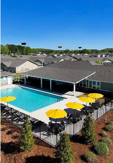 Your summer glow-up starts right here — and it comes with TWO months FREE! ✨ We’re now leasing brand-new 2- & 3-bedroom homes at The Ridge in Calhoun, GA — where you’ll enjoy open-concept layouts, stylish finishes, and modern comfort in every corner. With exceptional amenities and a welcoming community feel, you’ll feel right at home! Come tour with us today! 📍 100 Harvest Grove Ln, Calhoun, GA 30701 📞 770-771-6907 • • • #calhounga #georgialiving #calhoungeorgia #georgiaapartments #spendyoursu