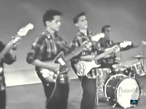 The Continentals - Thunderbird (Ted Mack Show, July 9, 1961)