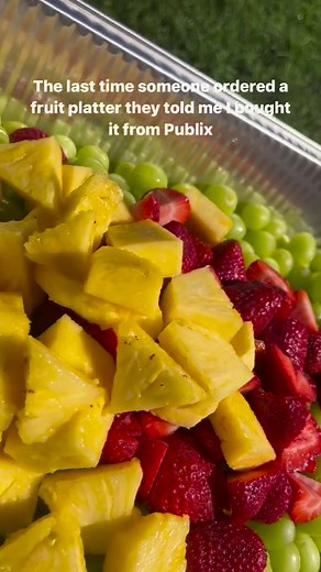158K views · 1.1K reactions | And then told me I overcharged them…based on the Price of Publix Fruit Platters  Not me having flashbacks while I was preparing this fruit today  | Nikki's Kitchen | Facebook